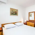 Guest House Raguz