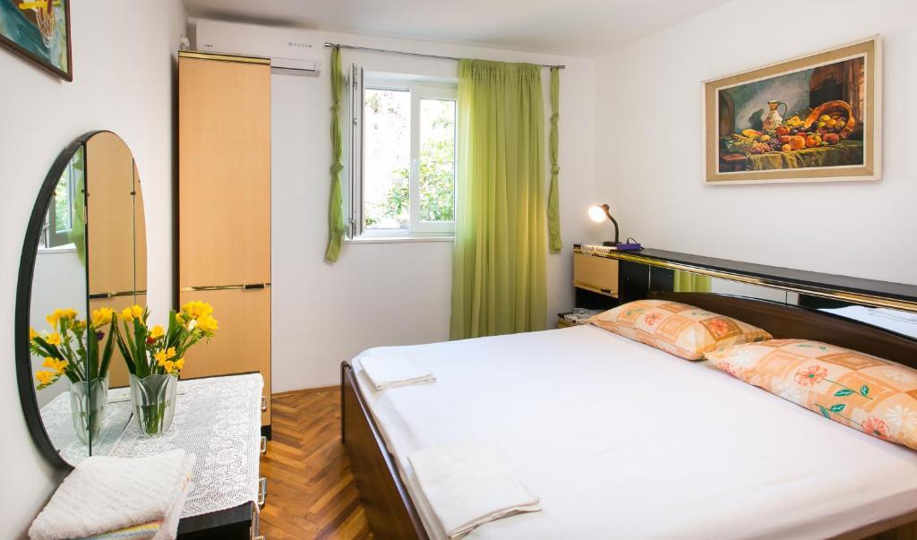 Raguz Apartment *